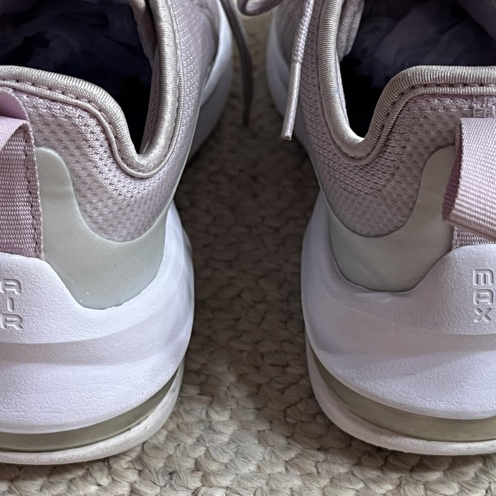 NIKE Air Max Iced Lilac Purple Girl's size 2.5Y Youth Sneakers Shoes AH5223-500 - Picture 6 of 11